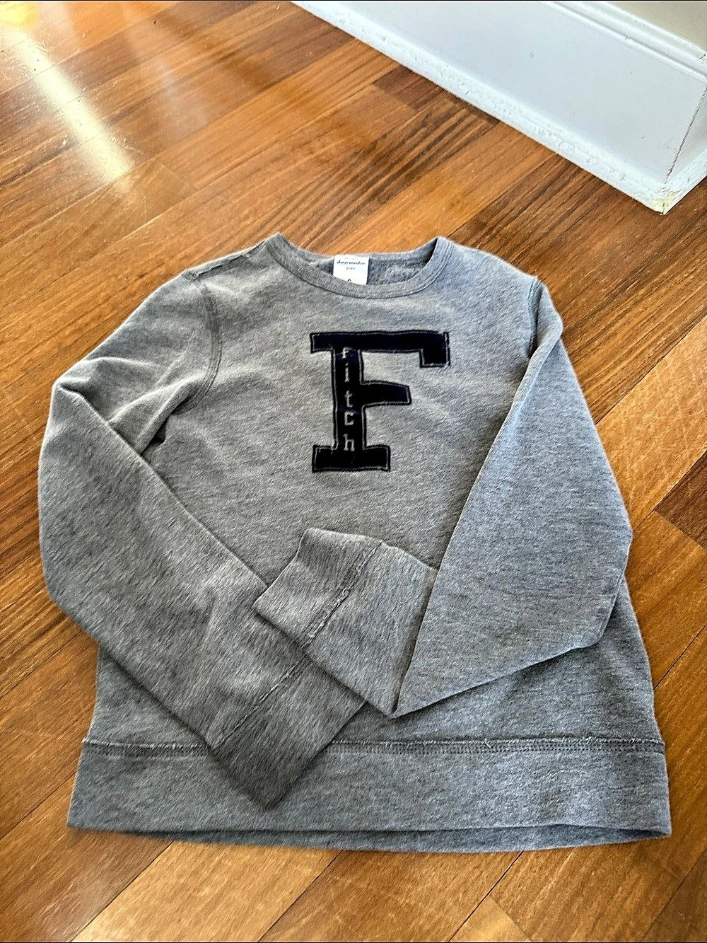 Abercrombie Kids Graphic Applique F Fitch Sweatshirt Boys Small Gray